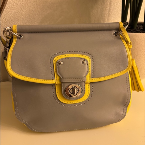 Coach Legacy Willis Archival Crossbody Bag Turn Lock Gray Yellow Handbag - Picture 2 of 8